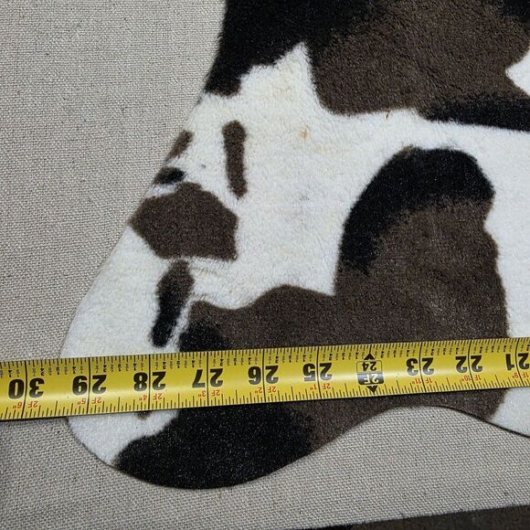 Faux Cowhide Rug / Mat Colors White Brown Black Measures 43 Inches ×29.5 Inches - Picture 8 of 8